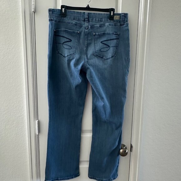 Seven7 Womens Plus Size 18 Tummyless Bootcut Jeans Blue Denim Cotton Blend - Picture 2 of 8